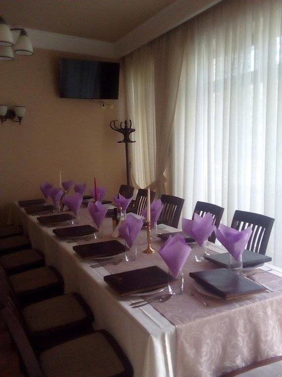 Vila Gardenia Hotel Oradea Bagian luar foto